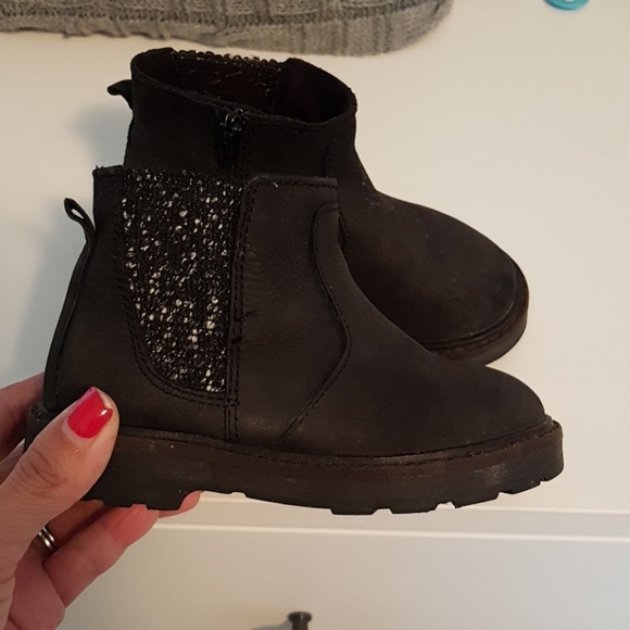 Zara Other - Zara toddler bootie